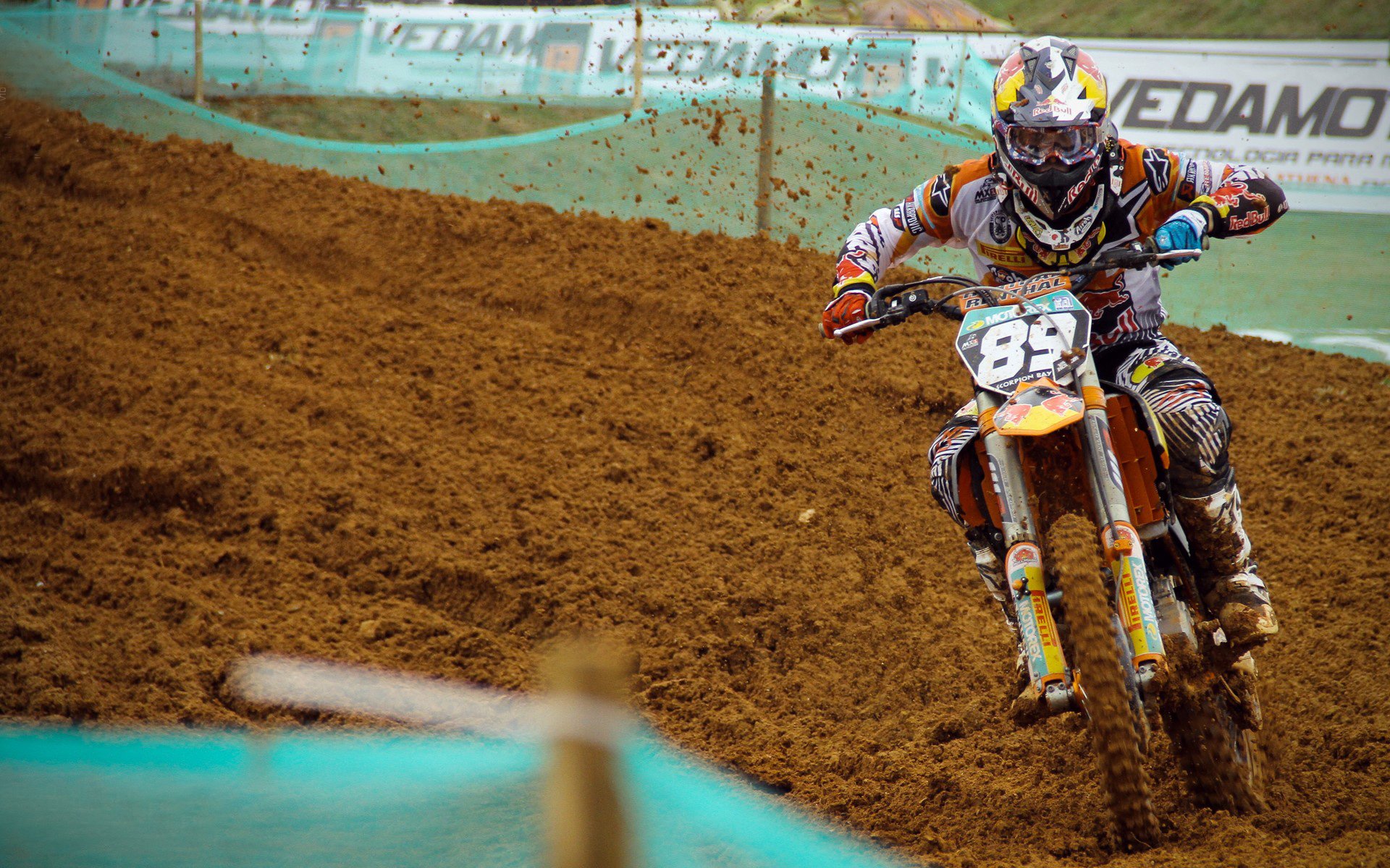 开云体育世界杯-浙江队对阵黄蜂，布克稳定输出不掉线，现代篮球的反脆弱启示